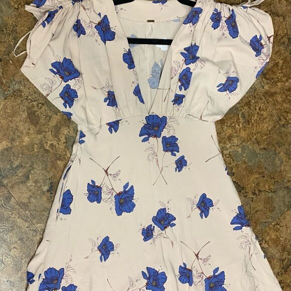 59- Free People Melanie Floral print BOHO DRAPEY Pearl combo Mini Dress sz 0 - Picture 3 of 5